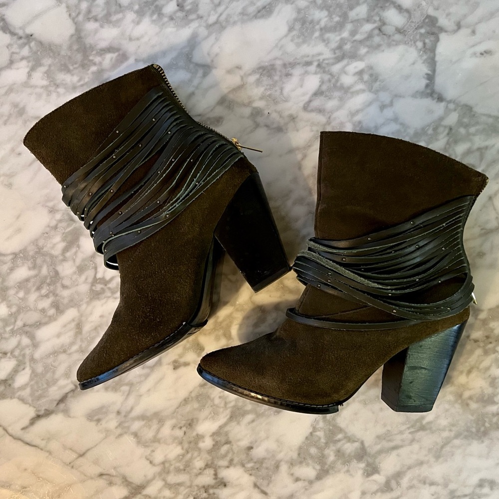 Suede Kelsi dagger booties